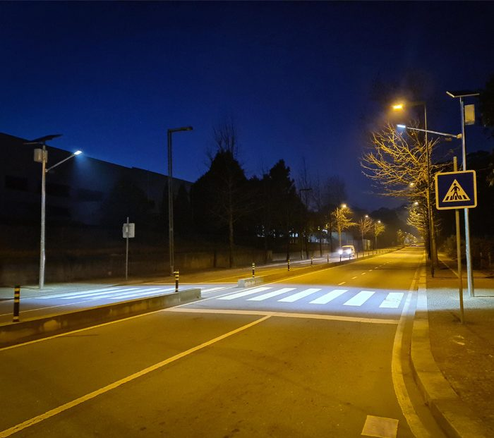 Smart Pedestrian Crossing System: Improving Road Safety with Intelligent Technology