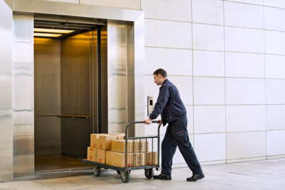 Freight Elevator Manufacturer: Choosing the Right Partner for Your Business