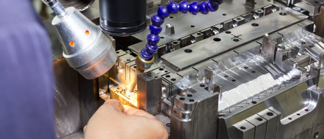 Mold Repair Laser Welding Machine: A Complete Guide for Precision Mold Restoration